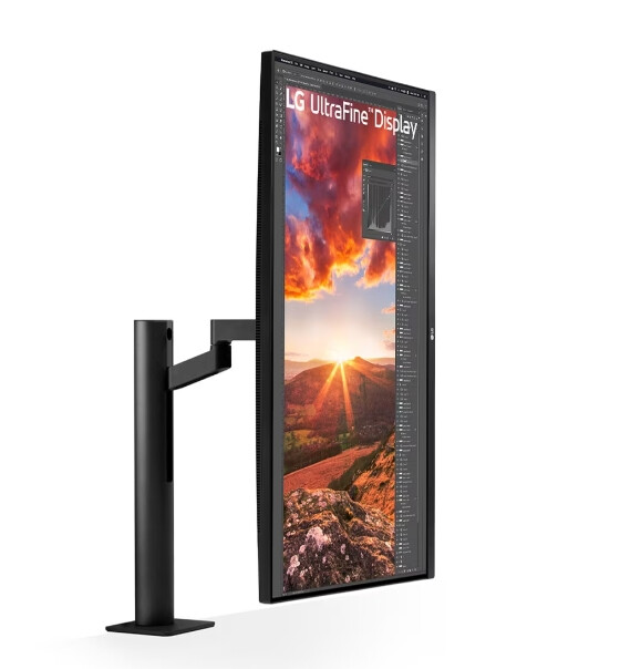 Монитор - LG 32UN880K-B